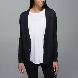 Lululemon Cardi In The Front Button Up Cardigan Size L/XL